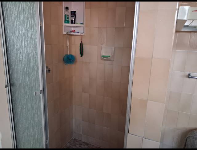 5 BEDROOM HOUSE FOR SALE IN BLUFF